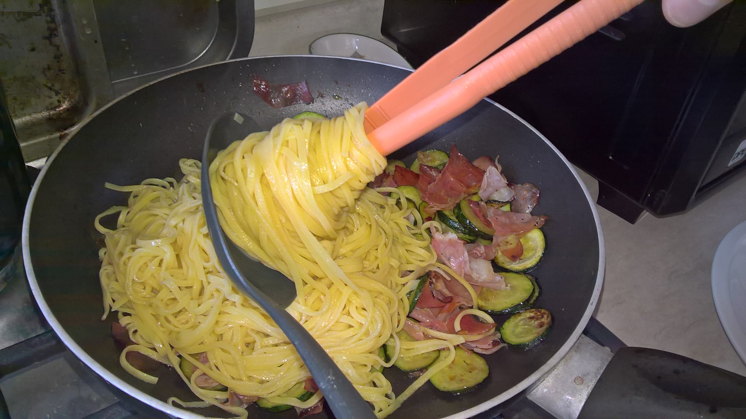 Taglierini with zucchini and speck