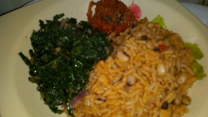 Fried vegetable and mixed rice with beans